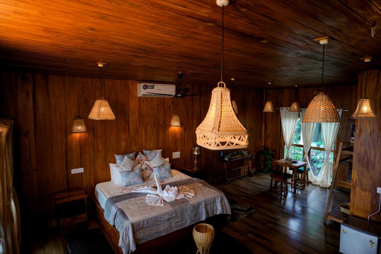 Driftwood Beach Resort Varkala Exterior foto